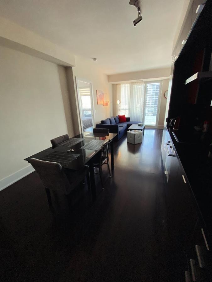 Luxury Condo On Cn Tower Toronto Extérieur photo